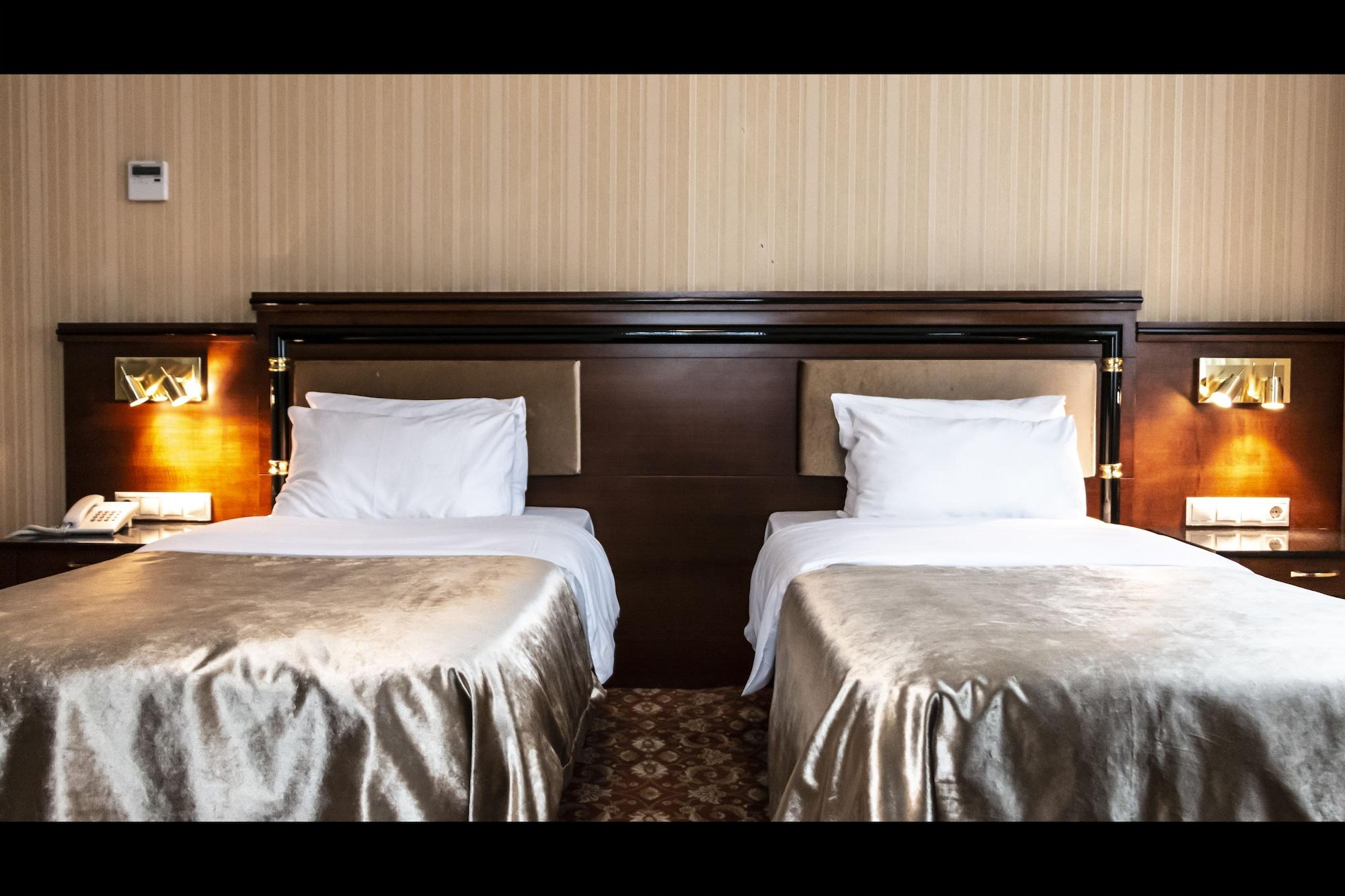 Atropat Old City Hotel Baku Bagian luar foto