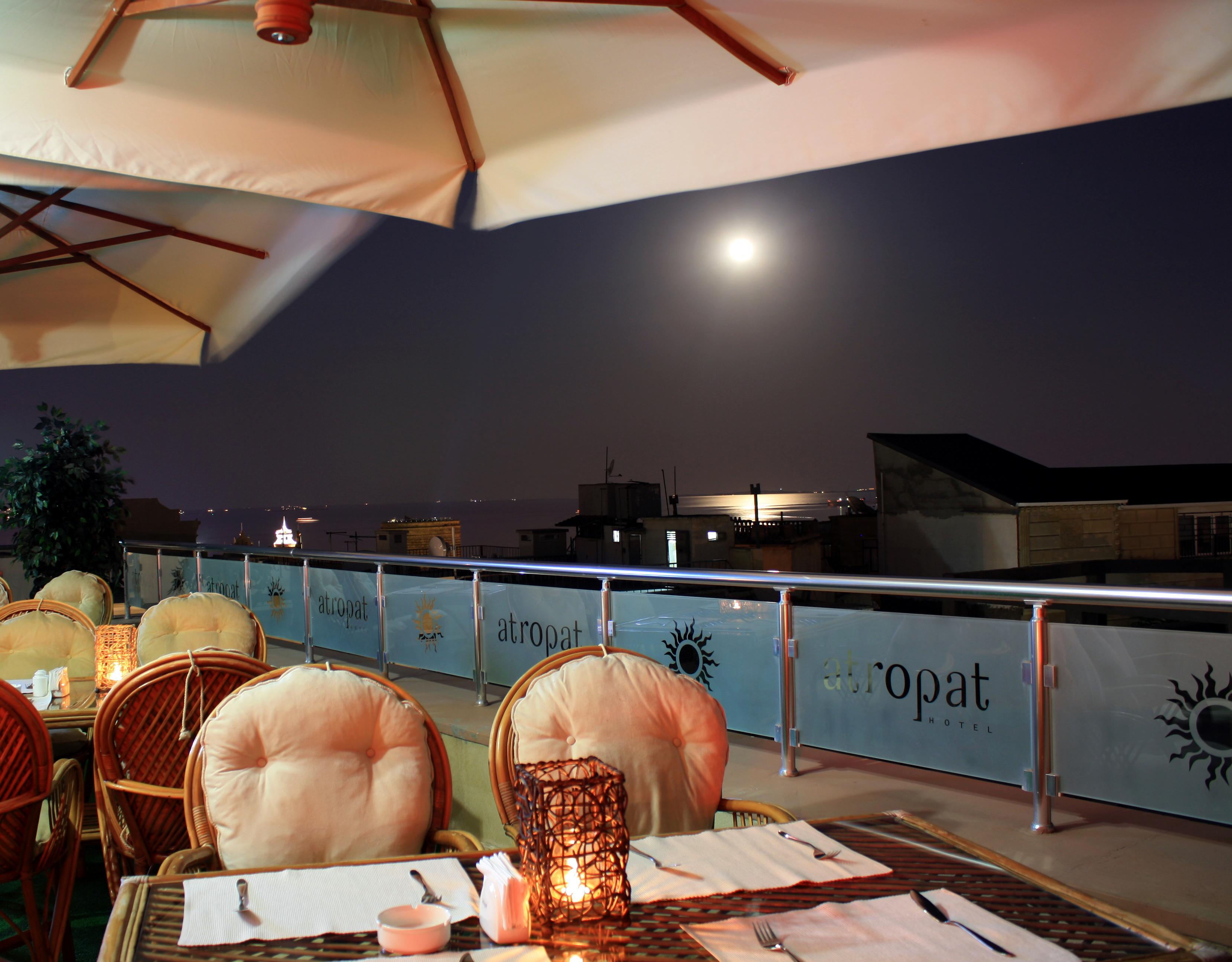 Atropat Old City Hotel Baku Bagian luar foto