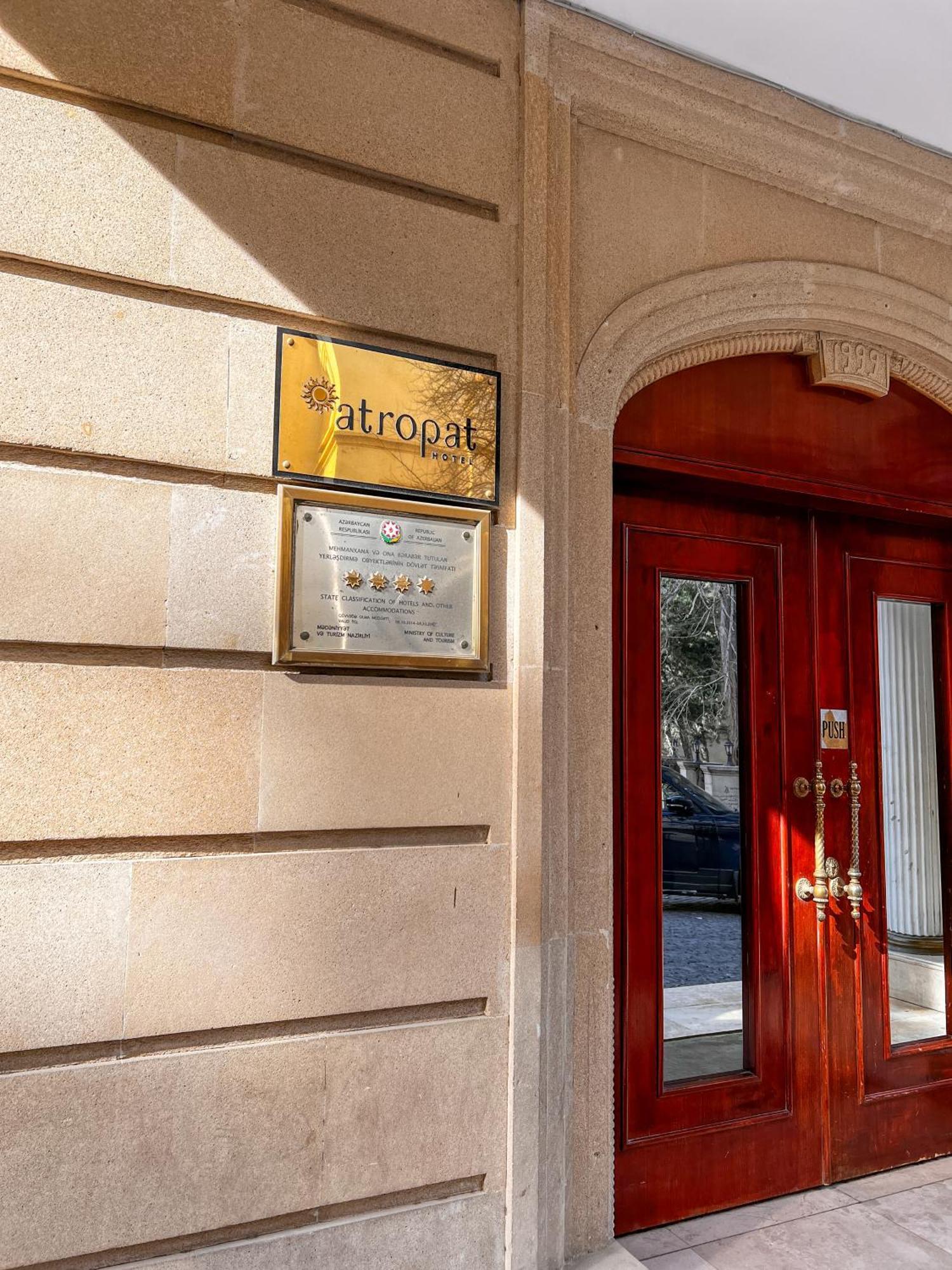 Atropat Old City Hotel Baku Bagian luar foto